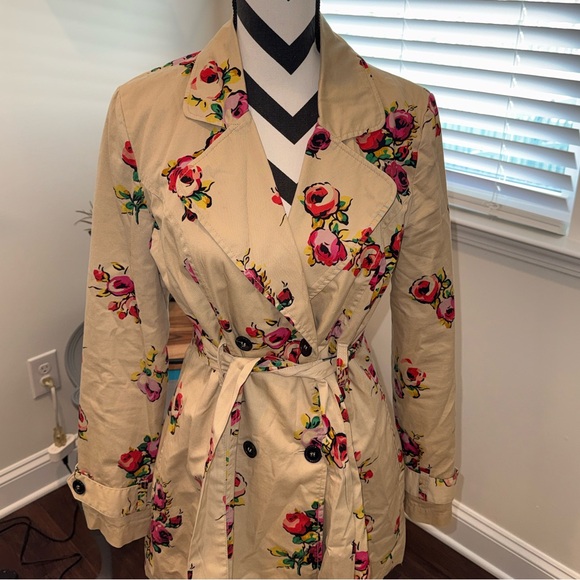 Tulle Floral Trench Coat - Picture 2 of 9